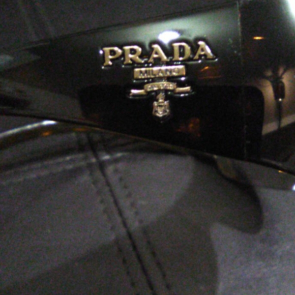 Woman\'s authentic Prada sunglasses main image 5